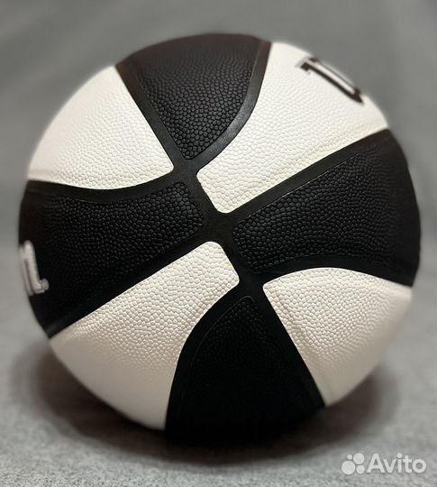 Размер 7. Баскетбольный мяч Wilson DRV endure