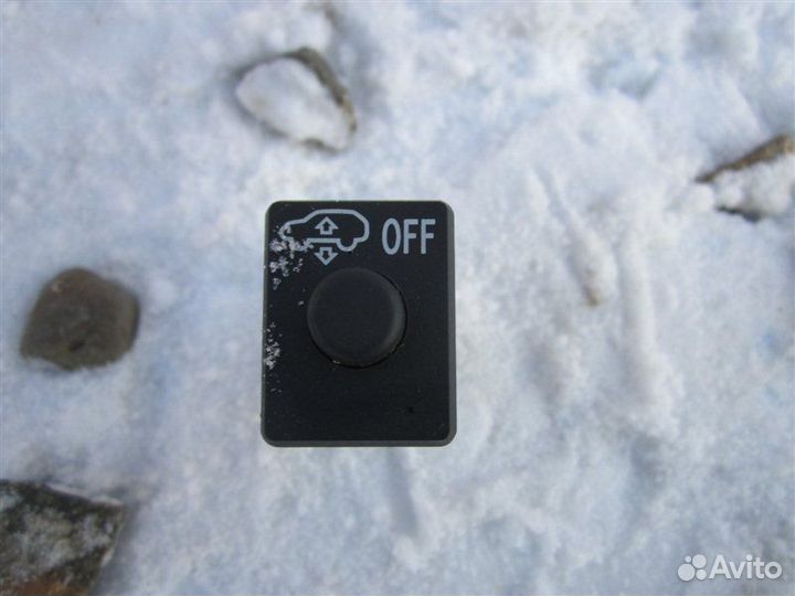 Кнопка Toyota Harrier MCU36 1MZ-FE