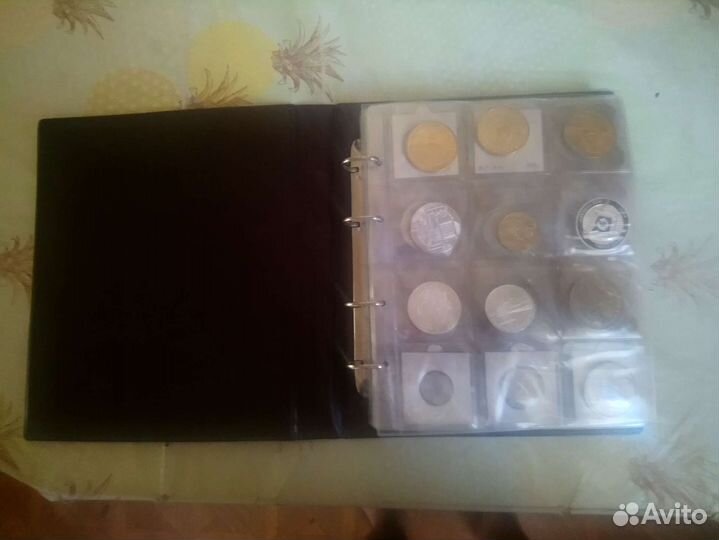Альбом с монетами