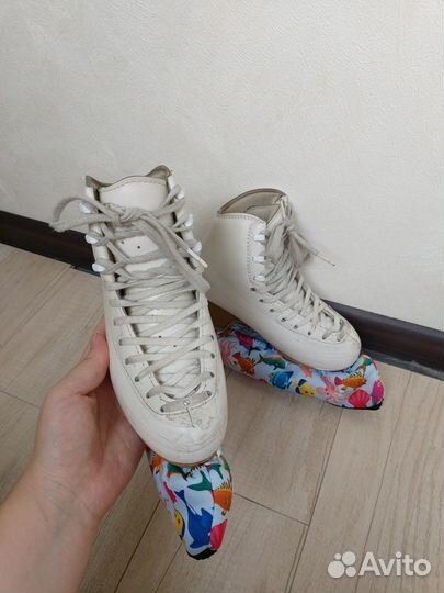 Продаю фигурные коньки Edea