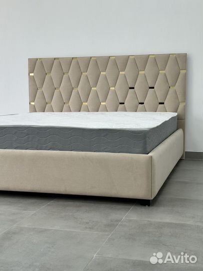 Кровать двухспальная 160 200