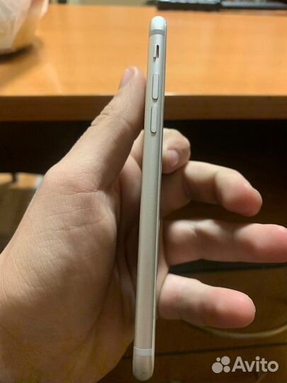 Телефон iPhone 7 32gb