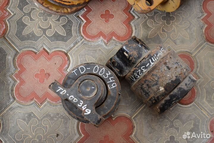 Каток TD00349 цельный борт