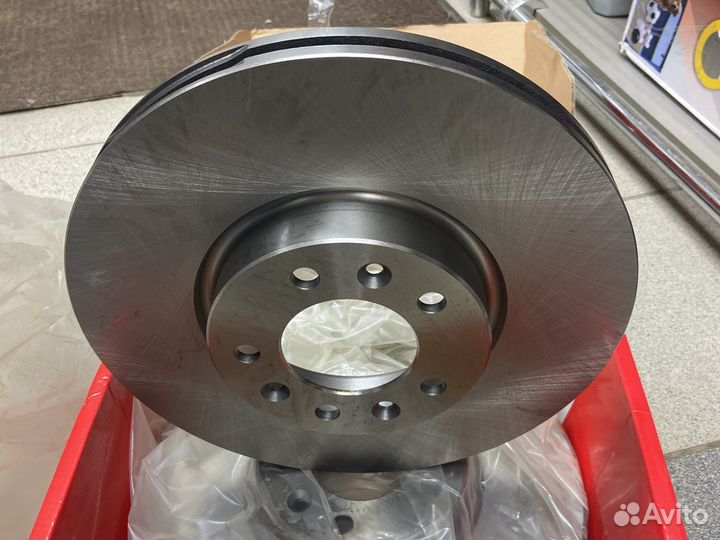 Передние тормозные диски Traveller Jumpy d.304