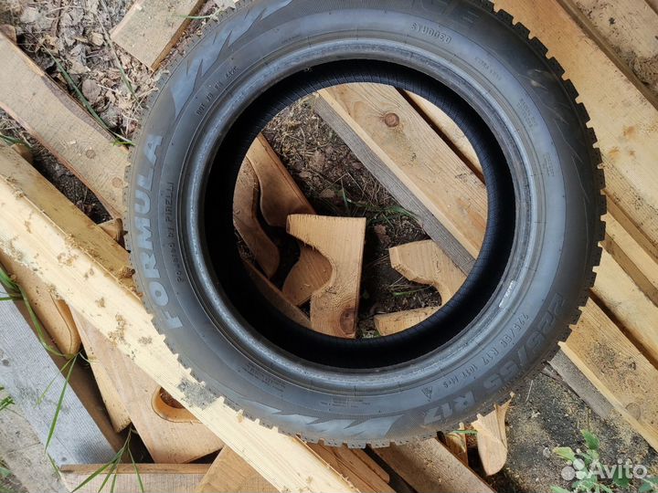 Pirelli Formula Ice 225/55 R17 101T