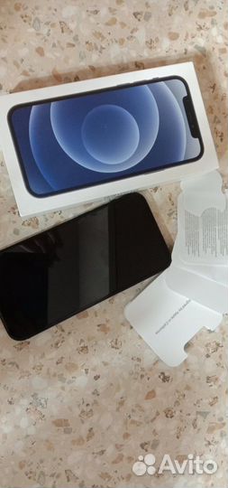 iPhone 12, 64 ГБ
