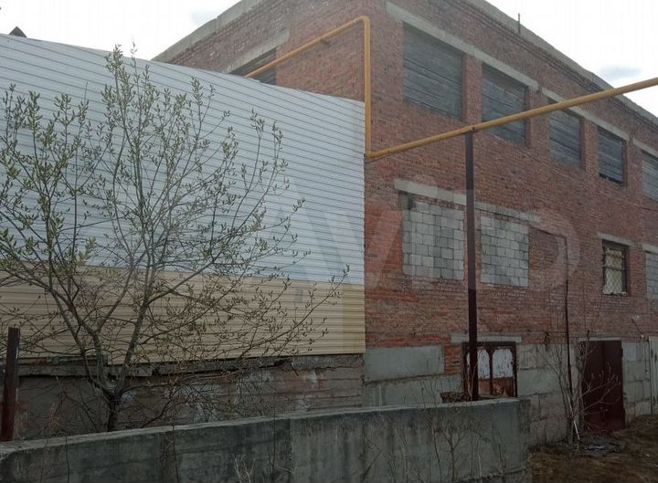 Здание, 350 м²