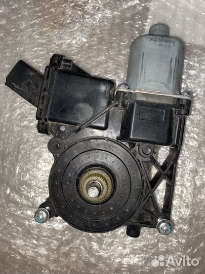 Моторчик стеклоподъемника cruze 95174198