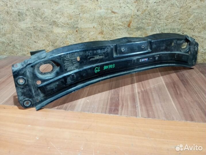 Накладка передней панели Mercedes ML/GL 164 2010г