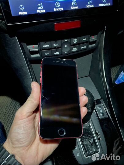 iPhone SE (2020), 64 ГБ