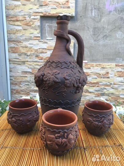 Глиняная амфора