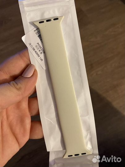 Ремешок (монобраслет) без застежки на Apple Watch