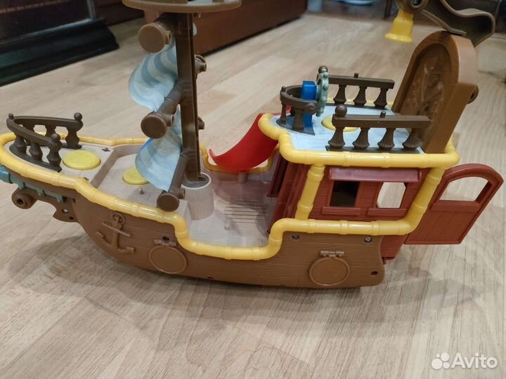 Lego пиратский корабль