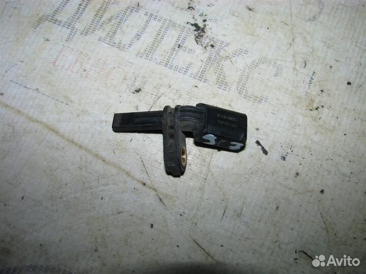 Датчик ABS левый VW Tiguan 2007-2011