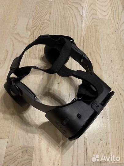 Очки виртуальной реальности для смартфона