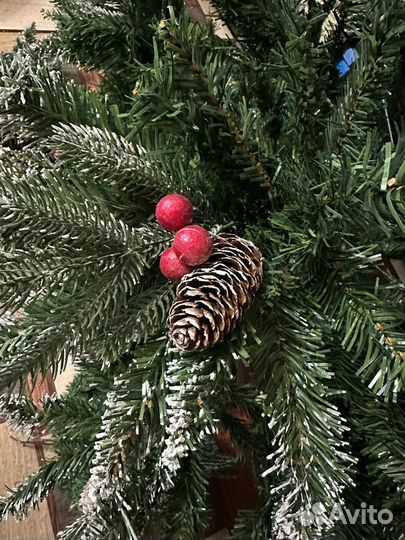 Новогодняя искусственная елка