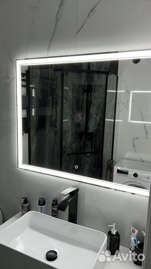 Зеркало с подсветкой для ванной