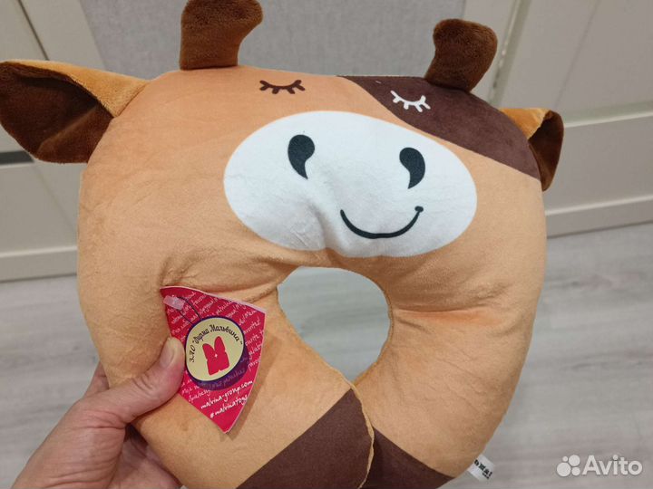 Игрушка-подушка под шею