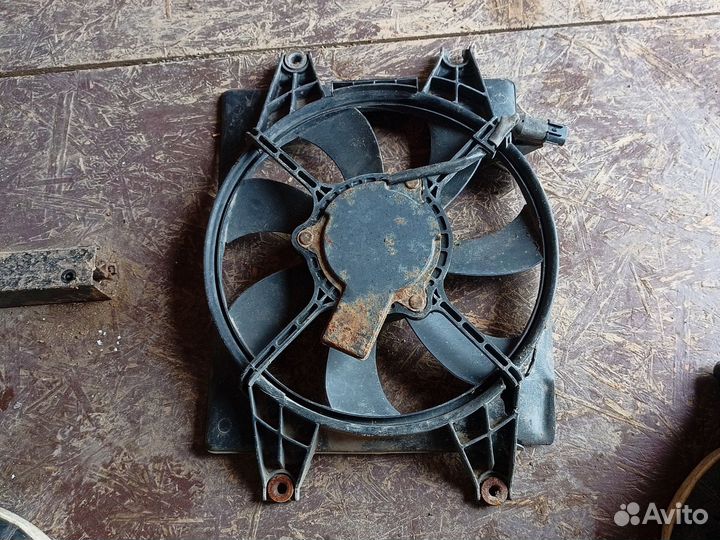 Вентилятор радиатора кондиционера Hyundai Accent 2