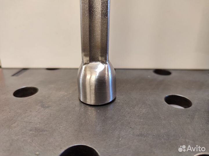 Струбцина для сварочного стола D16 300/80