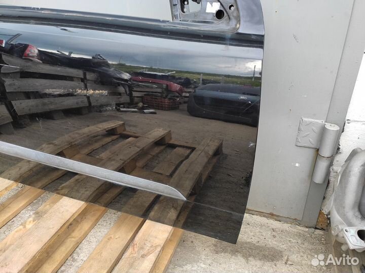 Дверь передняя правая на Opel Astra H Z20R