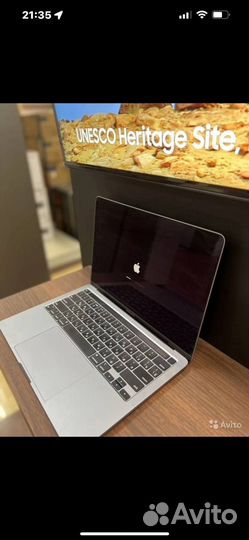 Macbook pro 13 2020 m1