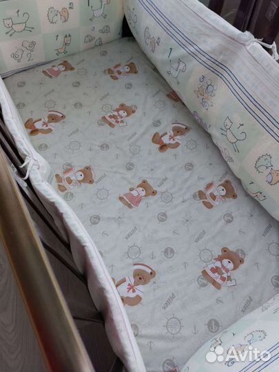 Детская кроватка