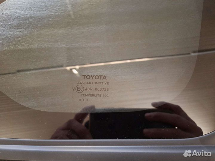 Toyota Rav 4 2020- стекло боковое заднее правое