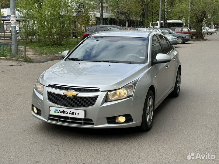 Chevrolet Cruze 1.6 AT, 2011, 148 000 км