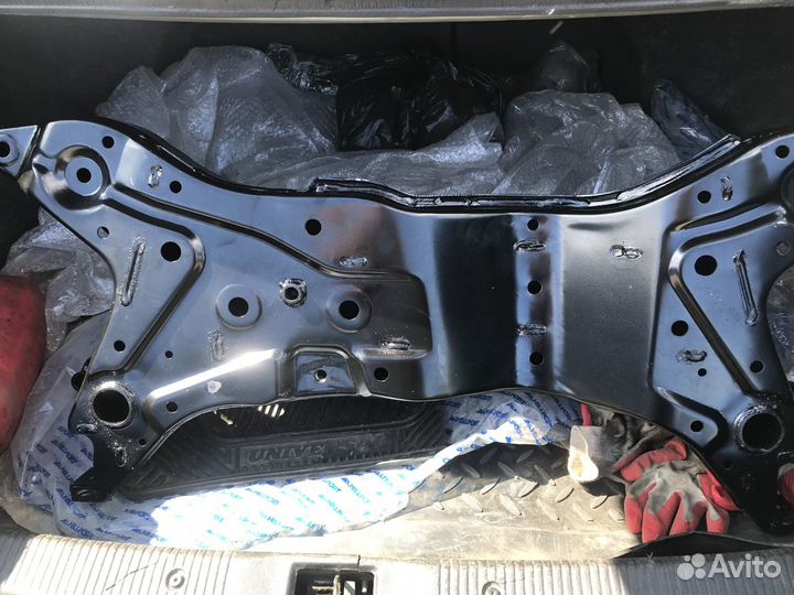 Балка подрамник для Mitsubishi Outlander XL 3.0