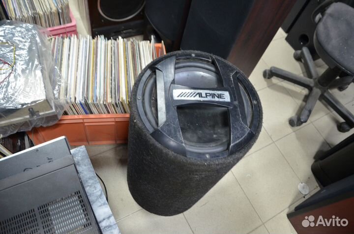 Сабвуфер Alpine SWT-12S4