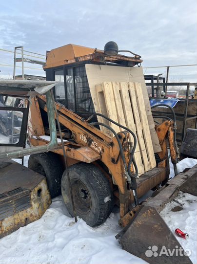 Мини-погрузчик Уралвагонзавод ПУМ-500, 2002