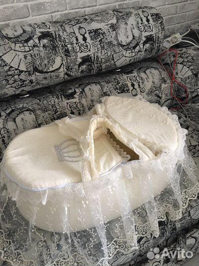 Ажурная переноска для детей на выписку