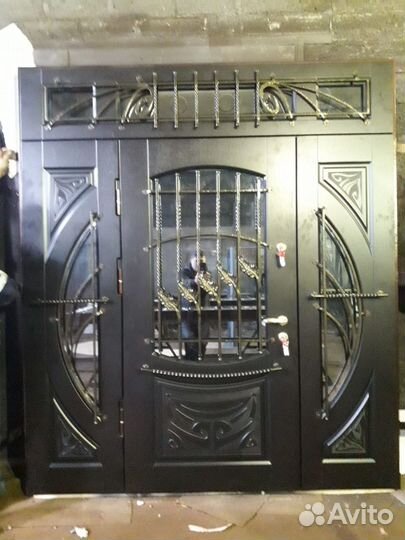 Дверь входная металлическая уличная