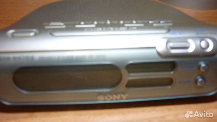 Электрические часы-радио 