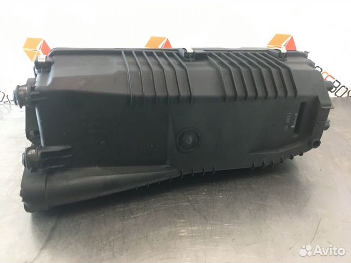 Корпус воздушного фильтра Mercedes C-Class W203