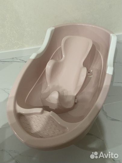 Ванночка для купания с горкой