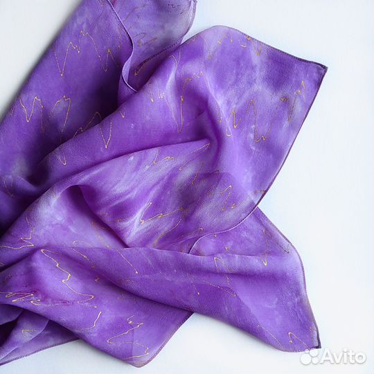 Платок небольшой светло-фиолетовый шелковый