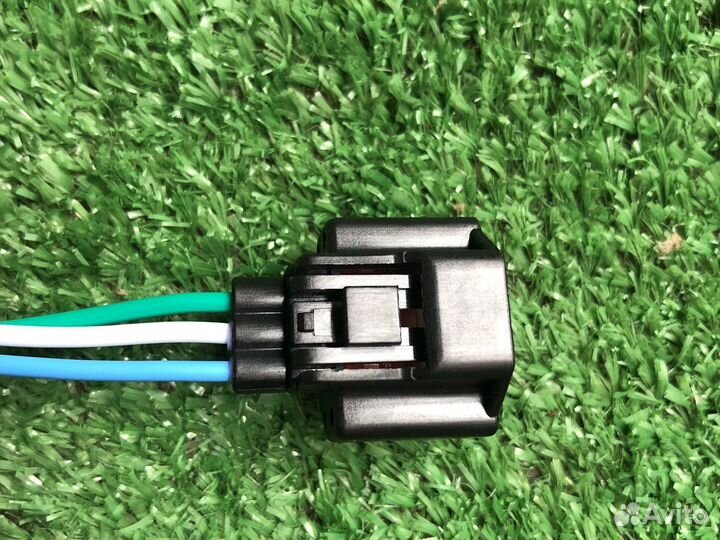 Разьем фишка датчик кондиционера коленвал nissan