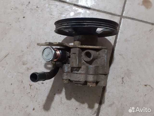 Насос гура Nissan Almera Classic B10