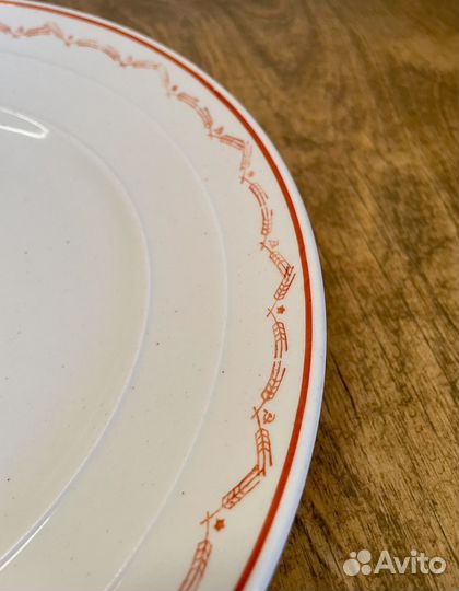 Сервировочные блюда и тарелки СССР