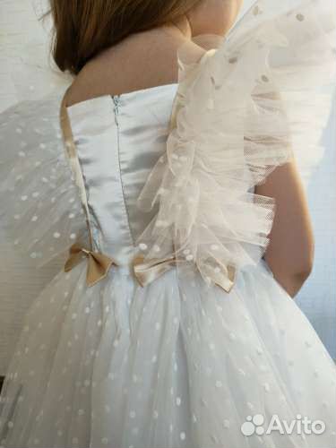 Пышное нарядное платье для девочки белое