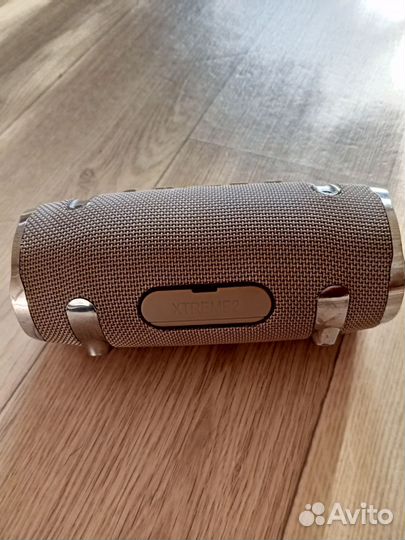 Портативная колонка bluetooth JBL