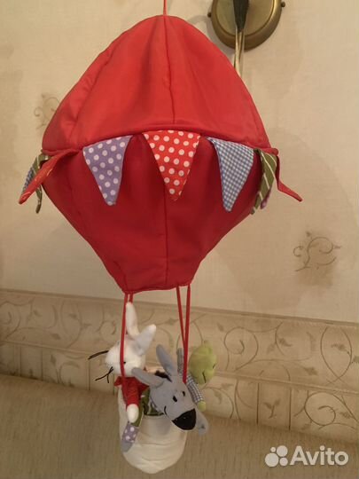 Подвесная игрушка в колыбель