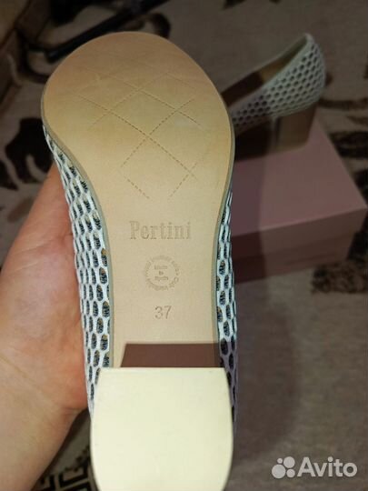 Туфли женские брендовые