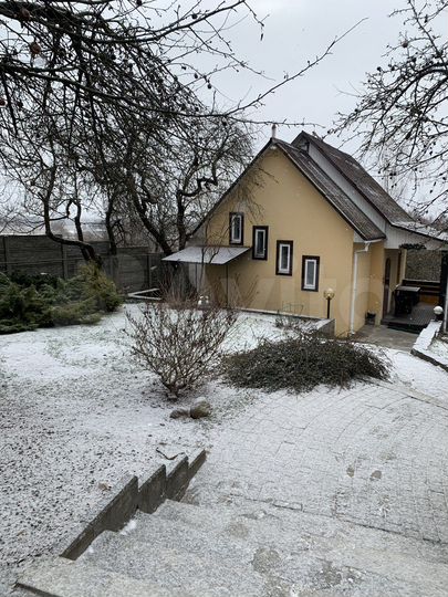 Коттедж 180 м² на участке 12 сот.