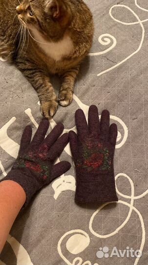 Варежки и перчатки, шапка валеные ручной работы