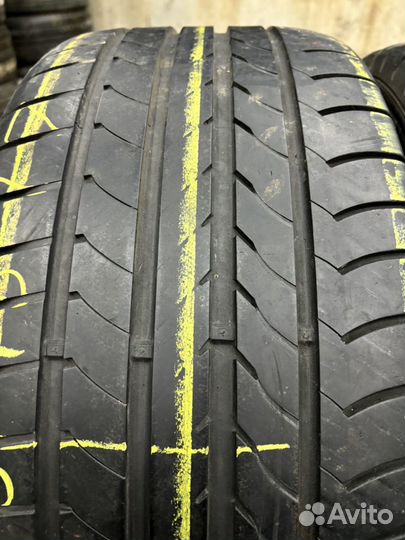 Goodyear EfficientGrip 245/45 R17