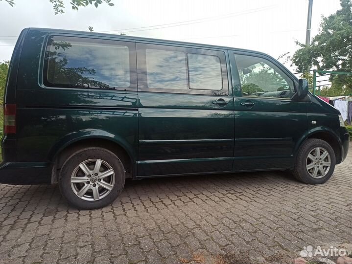 Volkswagen Multivan 2.5 AT, 2004, 243 000 км