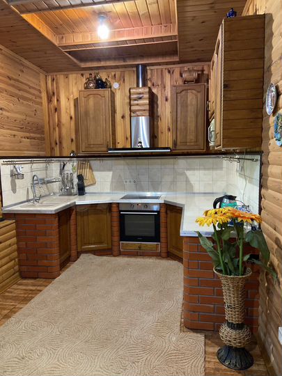 Дом 200 м² на участке 13,5 сот.